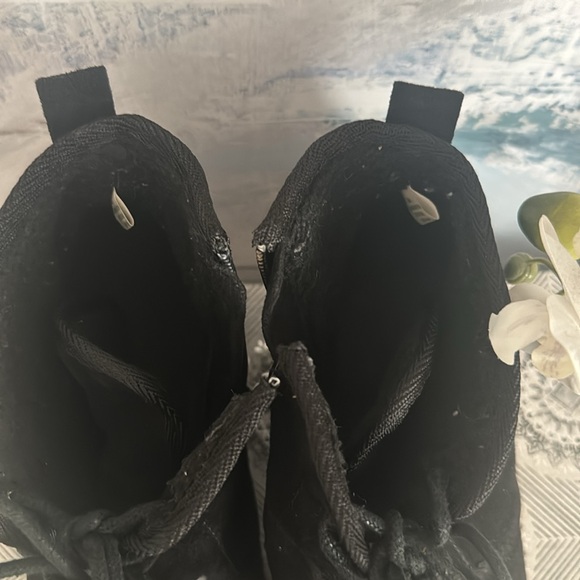 Dunes wedge booties. Size 8, Black - Picture 4 of 5